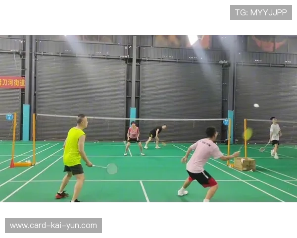 羽毛球双打配合眼神绝了:细节展现默契的秘密武器 羽毛球双打配合眼神绝了:细节展现默契的秘密武器